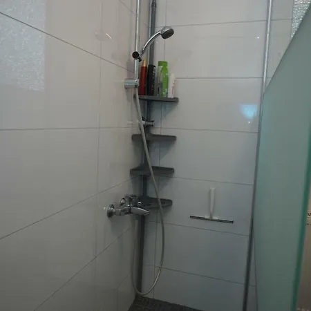Uni Apartment